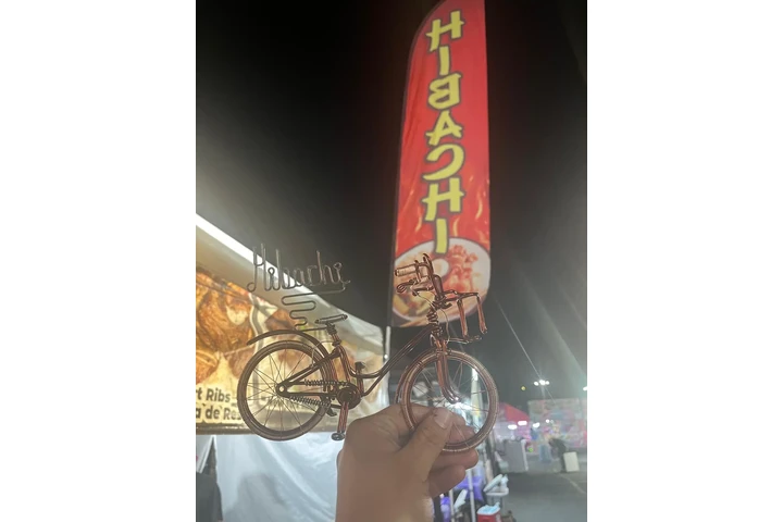 Busc cocinero o Cajera bilingü image 5