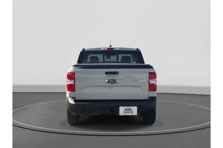 $32200 : Ford Maverick 2024 Lariat 4d image 6