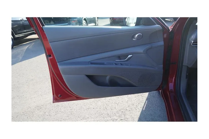 $19500 : 2024 Elantra SEL image 8