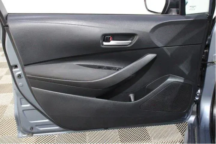 $17998 : Toyota Corolla 2021 LE 4dr S image 6