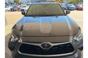 $24297 : Toyota Highlander 2021 XLE 4 thumbnail