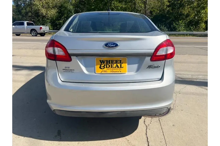 $4295 : 2011 Fiesta SE image 7