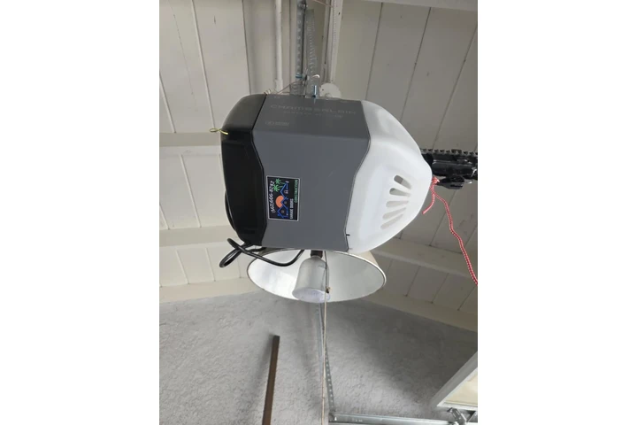 GARAGE DOORS FOR SALE image 3