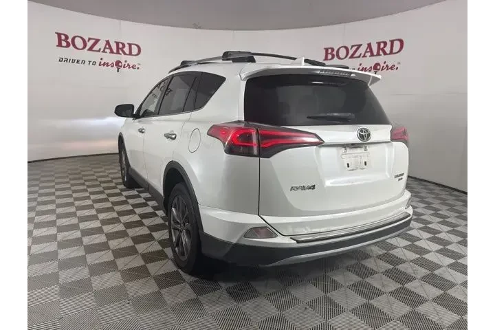 $19500 : Toyota RAV4 2018 AWD Limited image 6