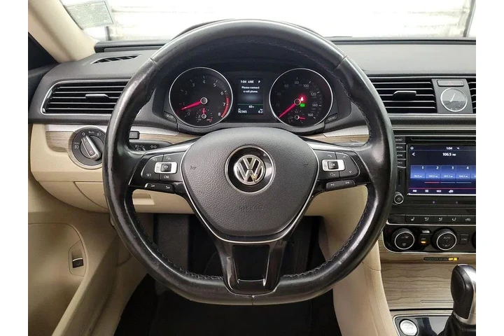 $12998 : Volkswagen Passat 2017 1.8T image 10