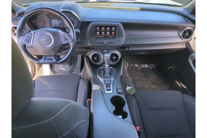 Chevrolet Camaro 2023 LT 2dr image 10