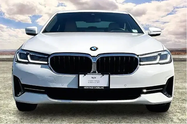 $25991 : BMW 5 Series 2021 530e 4dr S image 2