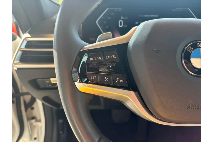 2025 BMW 4 Series 430i Coupe image 9