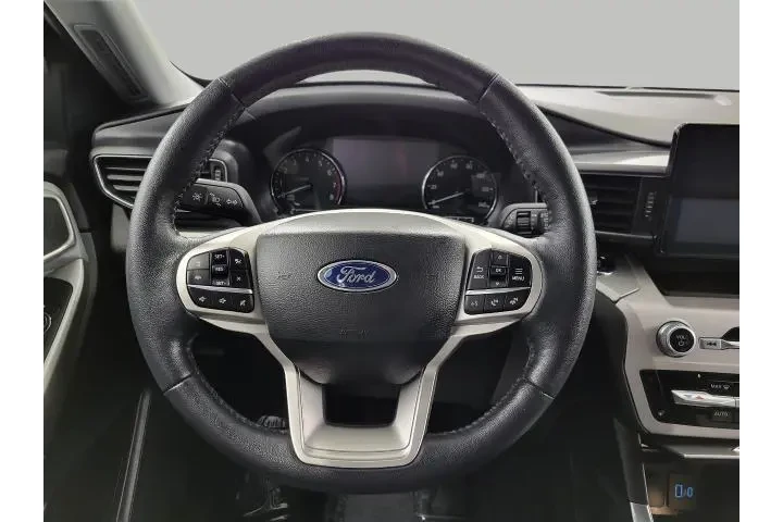 $33808 : Ford Explorer 2023 AWD XLT 4 image 6