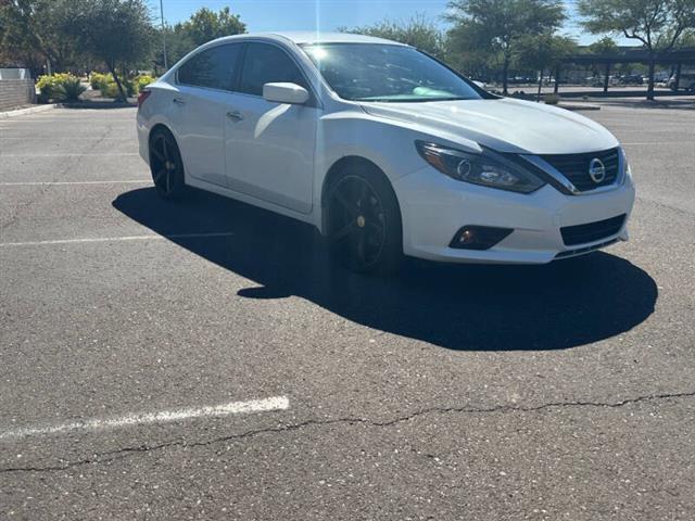 $8995 : 2017 Altima 2.5 SV image 3