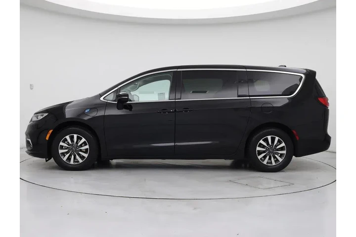 $26998 : Chrysler Pacifica Plug-In Hy image 3