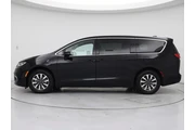 $26998 : Chrysler Pacifica Plug-In Hy thumbnail