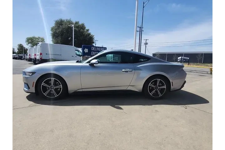 $28496 : Ford Mustang 2024 EcoBoost P image 6