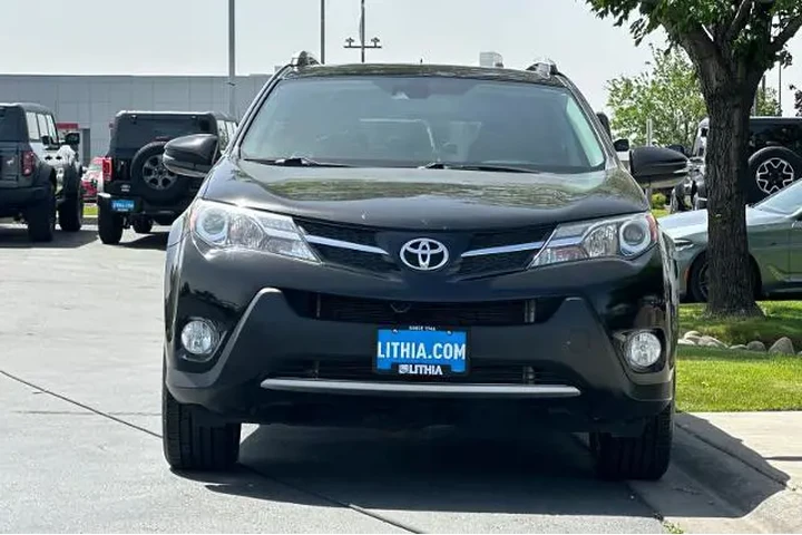 $19995 : Toyota RAV4 2015 AWD Limited image 10