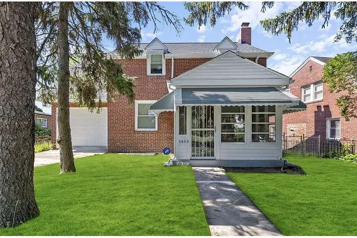 $5450 : HOUSE RENT IN WASHINGTON DC image 1