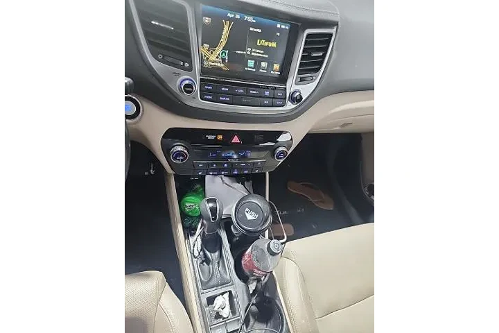 $13226 : Hyundai TUCSON 2017 Night 4d image 2