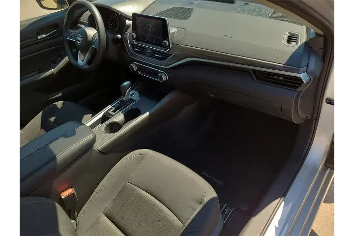 $18912 : Nissan Altima 2025 2.5 SV 4d image 10