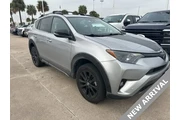 $19491 : Toyota RAV4 2018 AWD XLE 4dr thumbnail