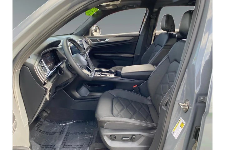 $35808 : Volkswagen Atlas Cross Sport image 9