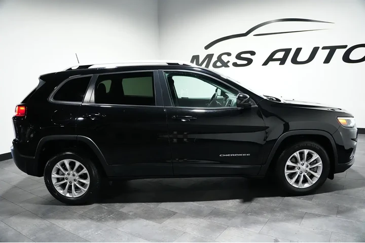 $17208 : 2020 Cherokee image 9