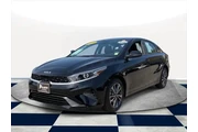 $16995 : Kia Forte 2023 LXS 4dr Sedan thumbnail