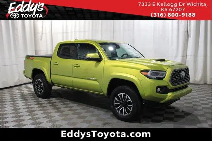 $39892 : Toyota Tacoma 2023 4x4 TRD S image 1
