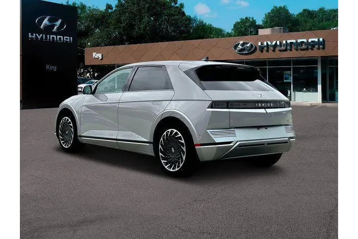 $37729 : Hyundai IONIQ 5 2024 AWD Lim image 5