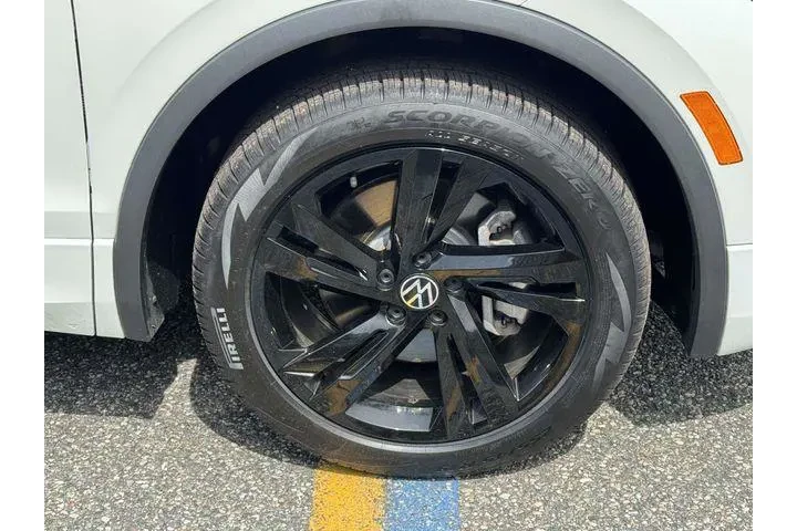$28650 : Volkswagen Tiguan 2023 AWD S image 7