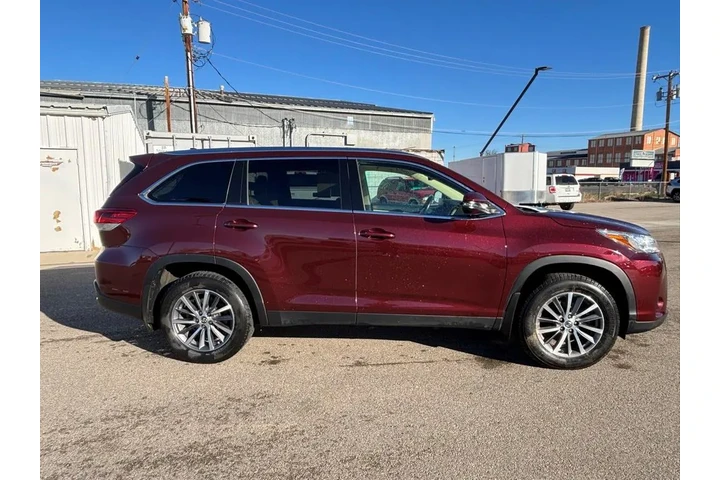 $28698 : Toyota Highlander 2019 AWD X image 2