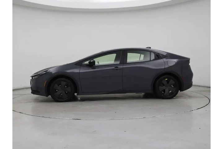 $27998 : Toyota Prius 2024 LE 4dr Hat image 3
