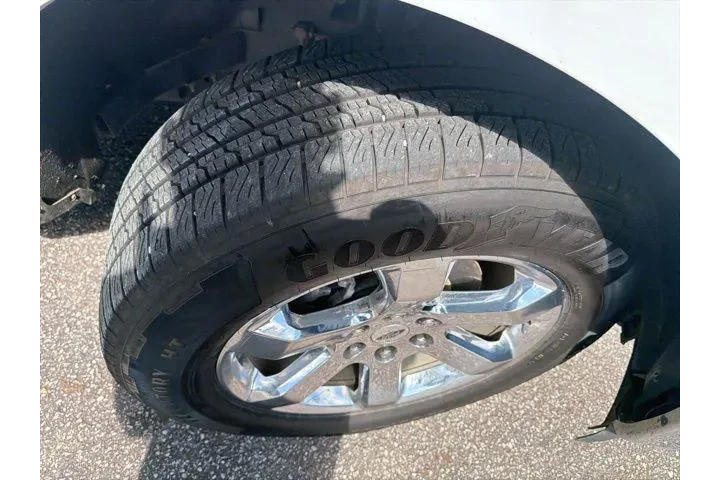 $31039 : Ford F-150 2021 4x2 XLT 4dr image 2