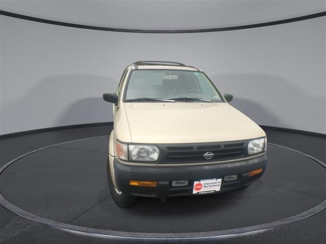 $3900 : PRE-OWNED 1999 NISSAN PATHFIN image 3