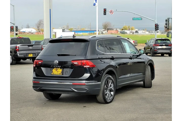 $21499 : Volkswagen Tiguan 2022 SE 4d image 4
