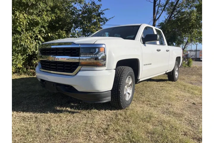 $18495 : 2018 Silverado 1500 image 1