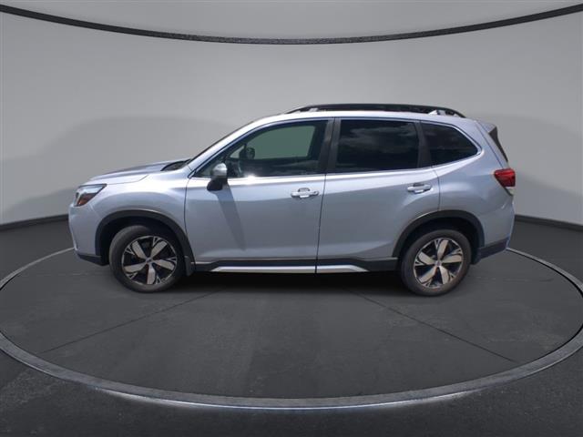 $27900 : PRE-OWNED 2020 SUBARU FORESTE image 5