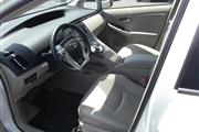 $6000 : 2011 Toyota Prius Hybrid III thumbnail