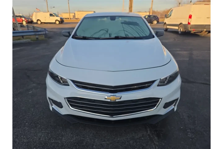 $11995 : 2018 Malibu LS image 8