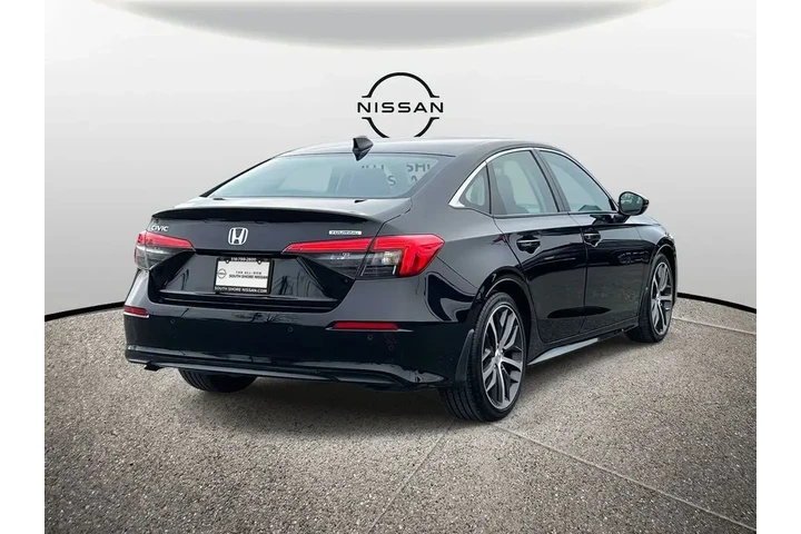 $21825 : Honda Civic 2024 Touring 4dr image 6