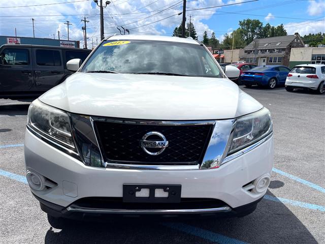 $9998 : 2015 Pathfinder image 4