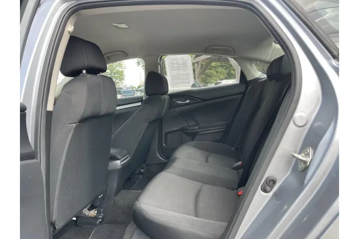 2016 Civic LX image 4