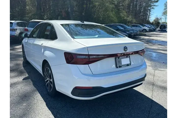 $20686 : Volkswagen Jetta 2025 Sport image 7