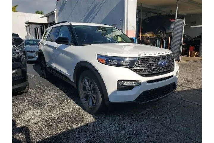 $25990 : Ford Explorer 2022 XLT 4dr S image 2
