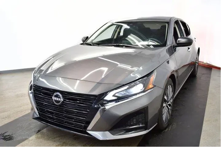 $20994 : Nissan Altima 2025 2.5 SV 4d image 4