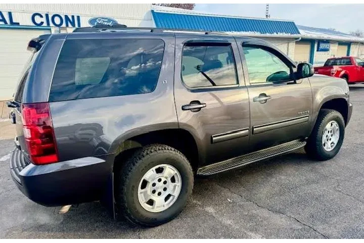 $11000 : Chevrolet Tahoe 2010 4x4 LT image 2