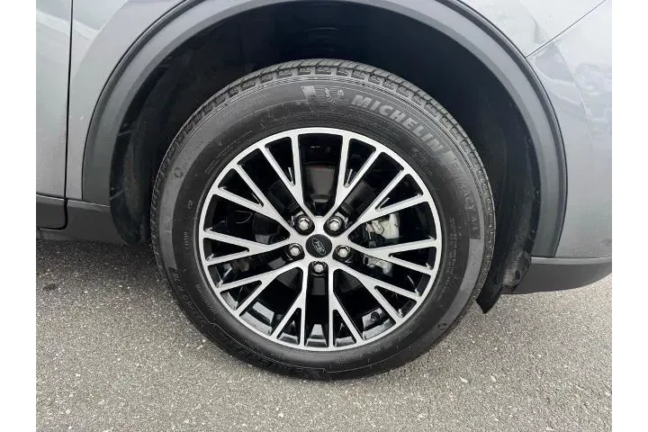 $27900 : Ford Escape Plug-In Hybrid 2 image 10