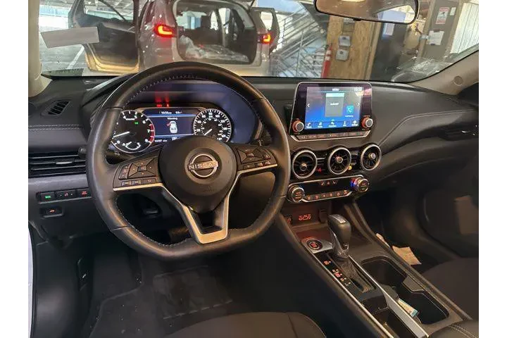 $19995 : Nissan Sentra 2025 SV 4dr Se image 6