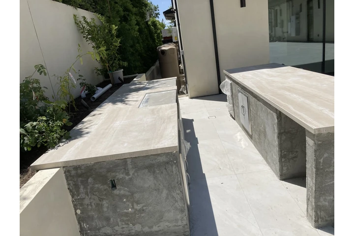 Quartz countertop image 3