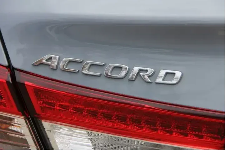 $24990 : Honda Accord Hybrid 2022 Tou image 10