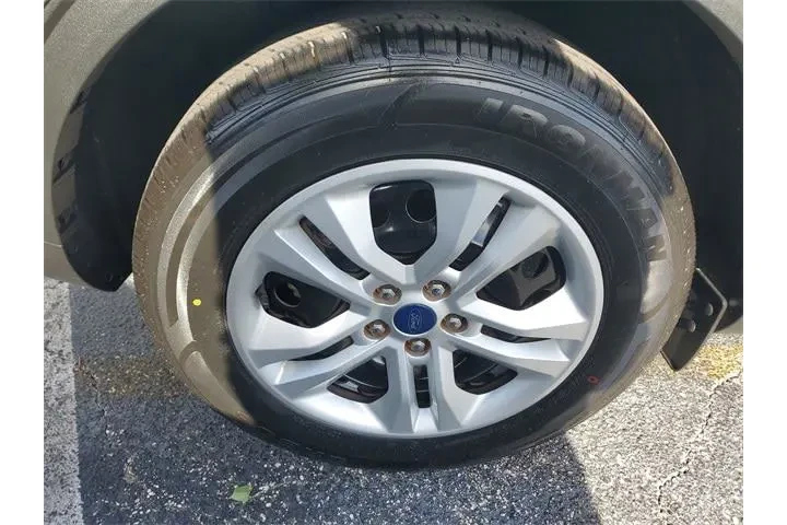 $15590 : Ford Escape 2022 S 4dr SUV image 5