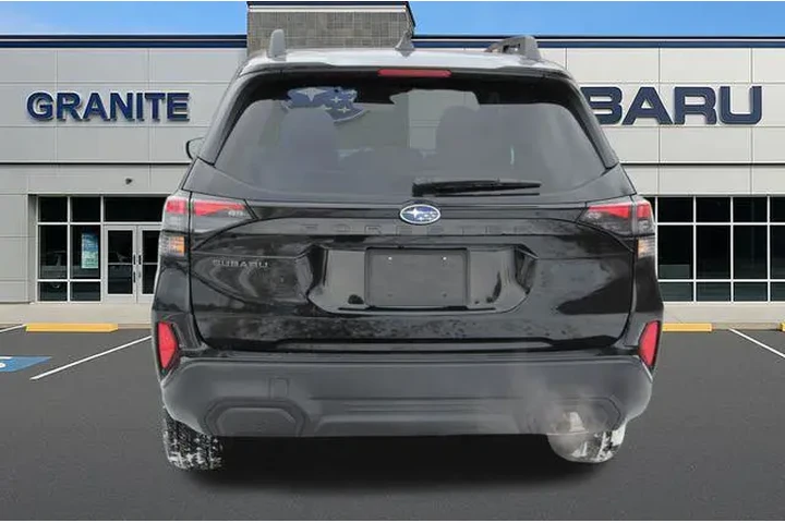 $31991 : Subaru Forester 2026 AWD Pre image 7